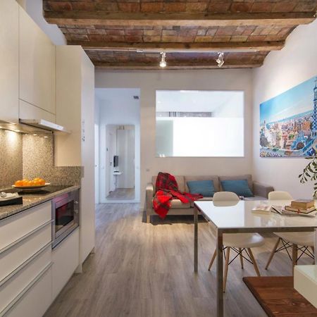 Happy People Sagrada Familia Apartments Barcelona Exterior photo