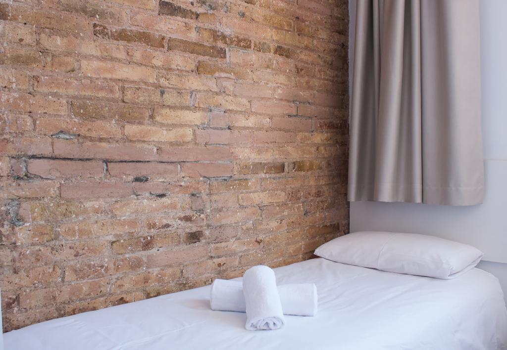 Happy People Sagrada Familia Apartments Barcelona Exterior photo
